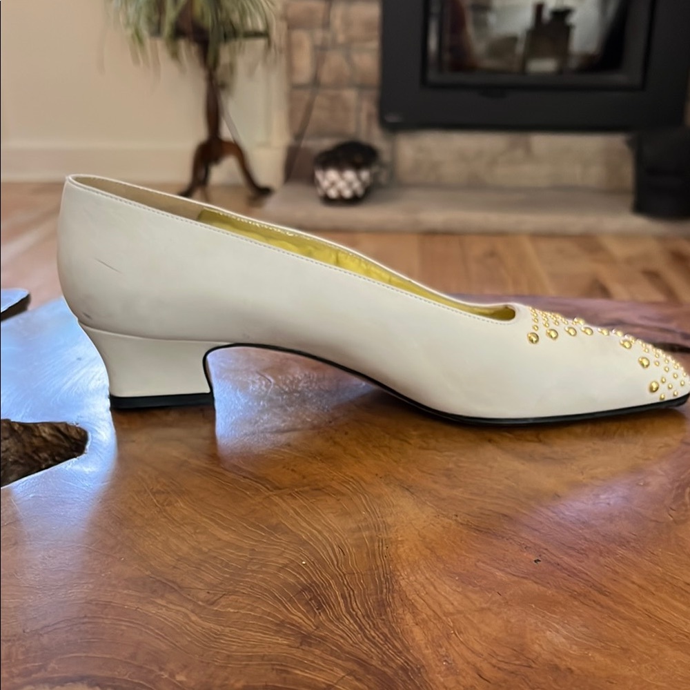 Escada White and Gold Flats with Geometric Embellishments - Picture 5 of 15